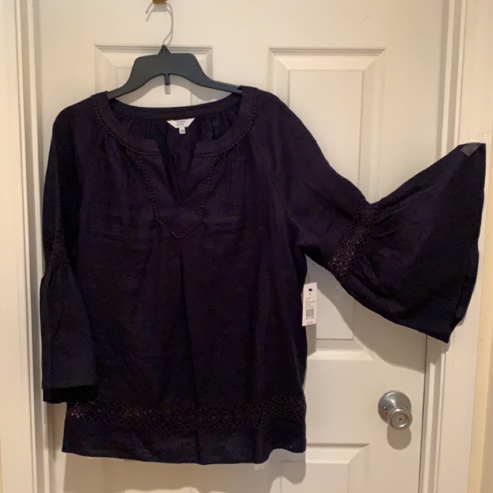 Crown & Ivy Flare Sleeve Swing Top